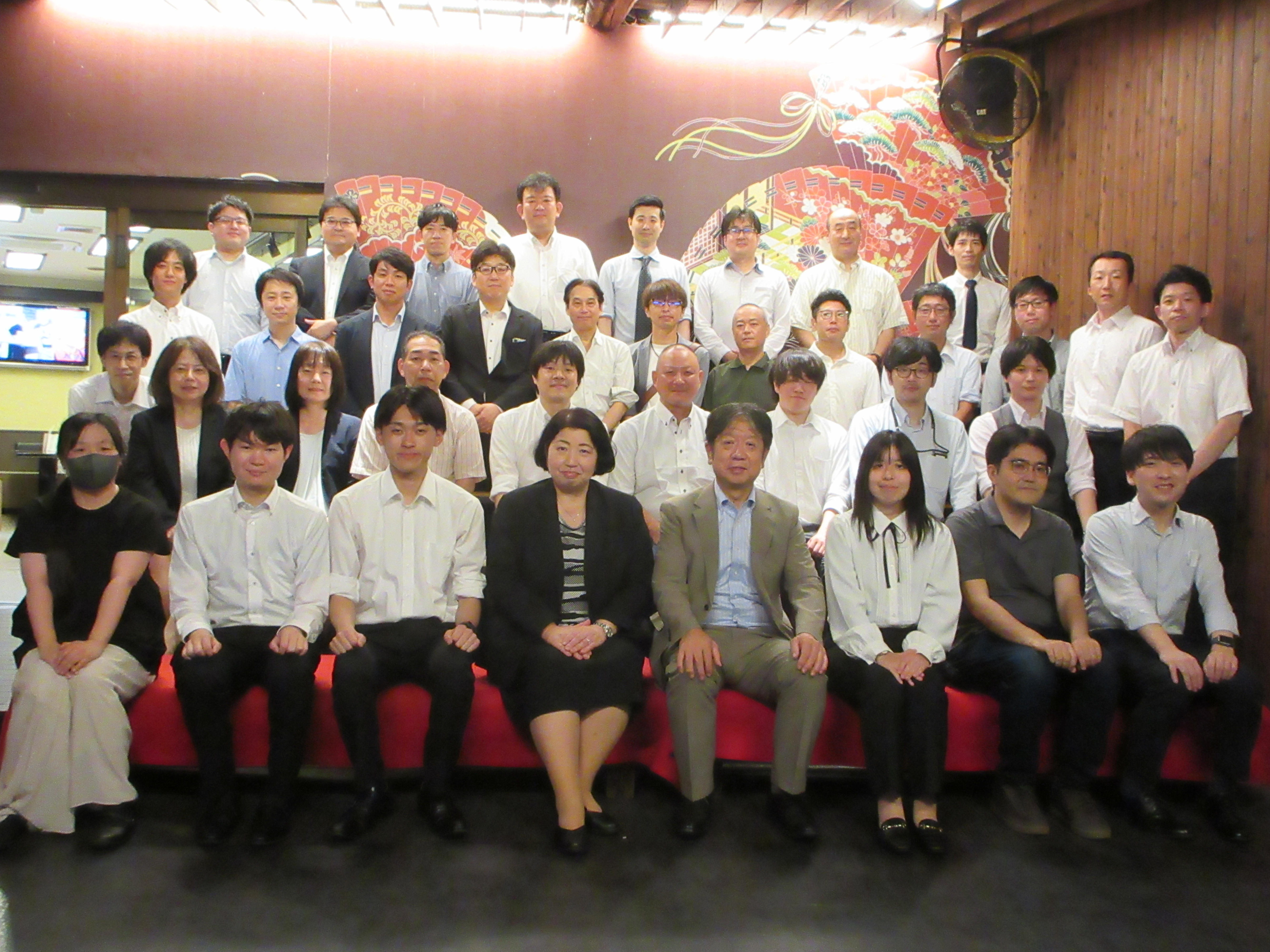 新入社員歓迎会を開催しました